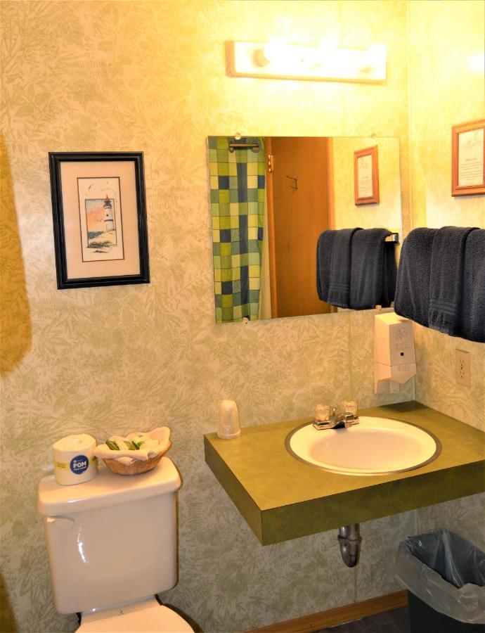 Baileys Sunset Motel Бейлис Харбър Екстериор снимка